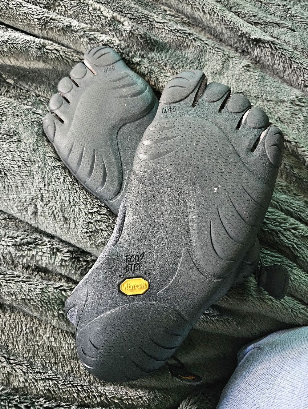 Euro 45 (US Size 11) "SmartWool Next To Skin,Vibram FiveFingers Black Toe Shoes - Picture 6 of 7